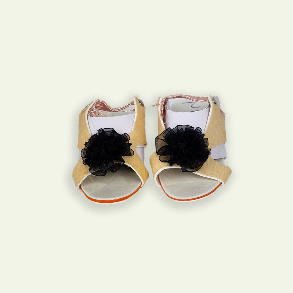 Girls Flower Bunch Cream Color Sandal